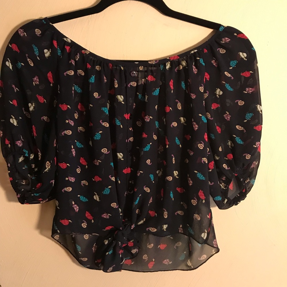Blouse - Picture 2 of 3